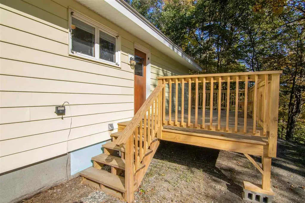 20 Old Lincoln Avenue Lisbon NH 03585