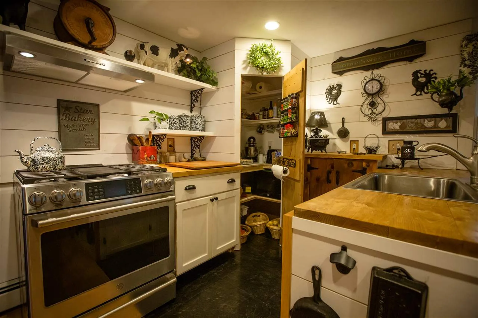 2 Killarney Lane Newport NH 03773