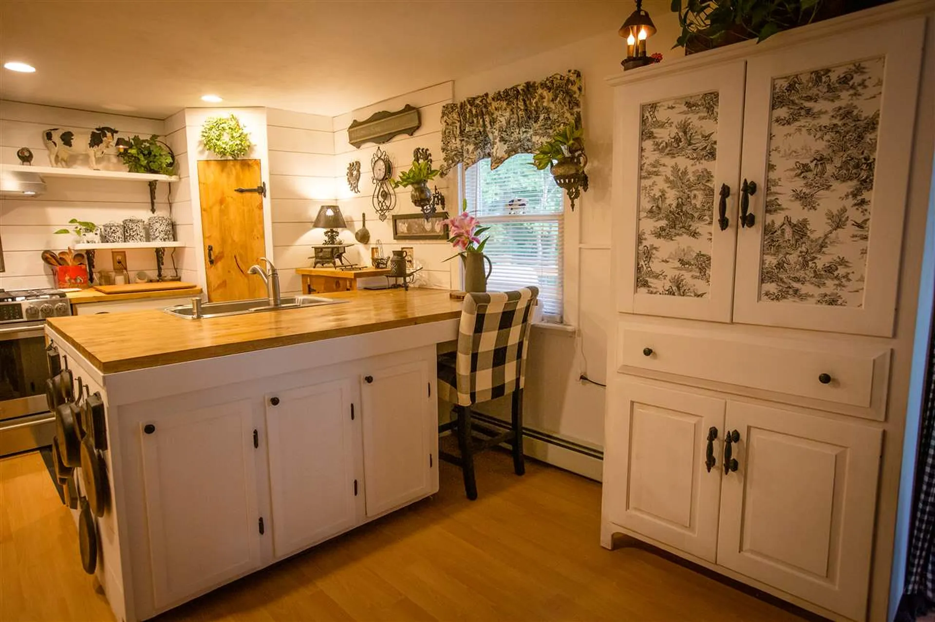 2 Killarney Lane Newport NH 03773