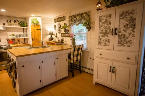 2 Killarney Lane Newport NH 03773