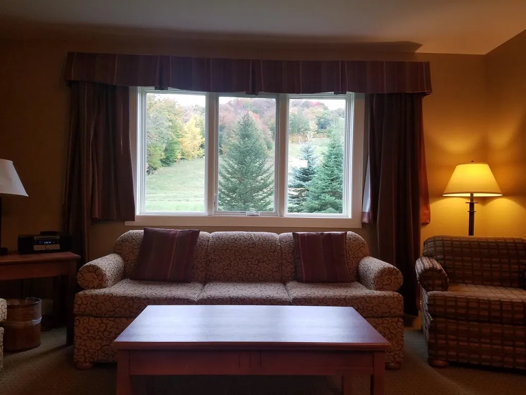 89 Grand Summit Way Dover VT 05356
