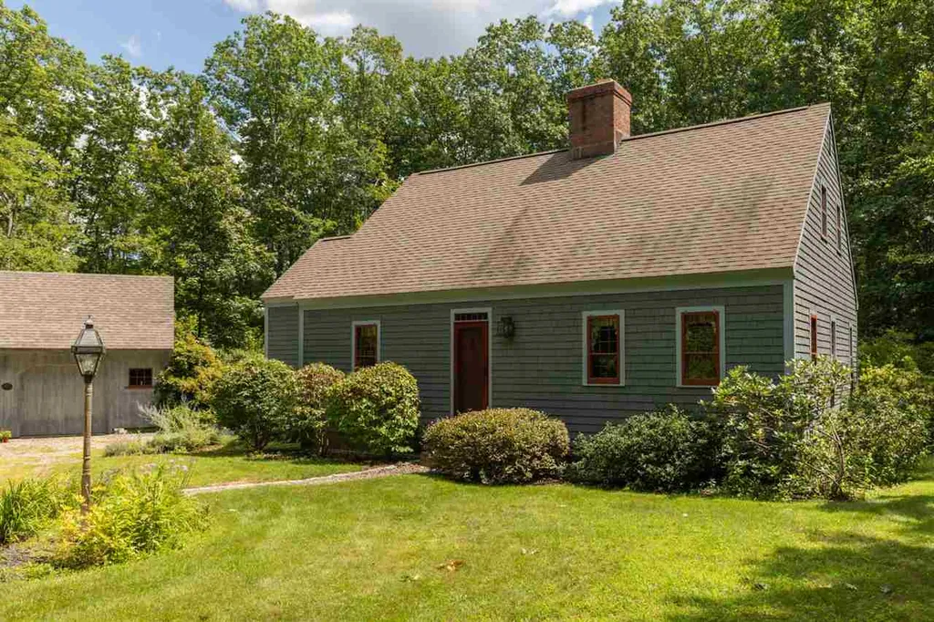 15 Thornton Lane Eliot ME 03903