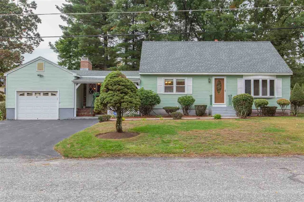 32 Maurice Street Nashua NH 03060