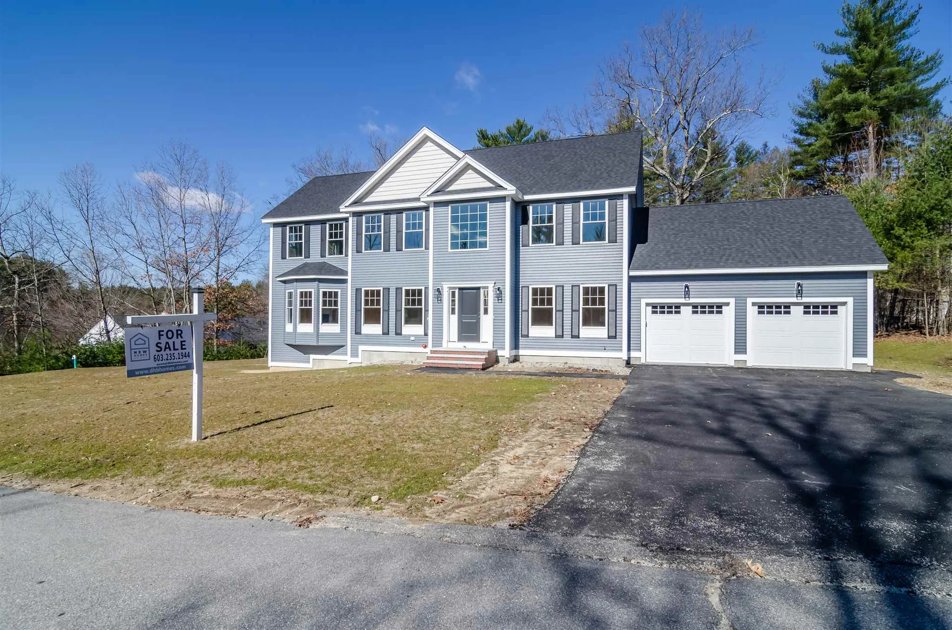 4 Edwards Drive Pelham NH 03076