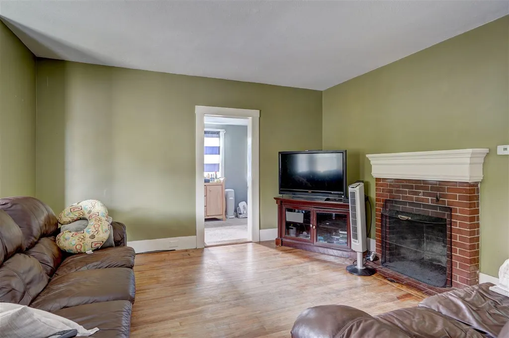 4 Elm Street Merrimack NH 03054