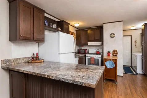 29 Colonial Village Somersworth NH 03878