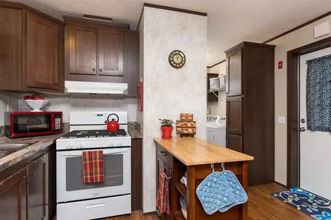 29 Colonial Village Somersworth NH 03878