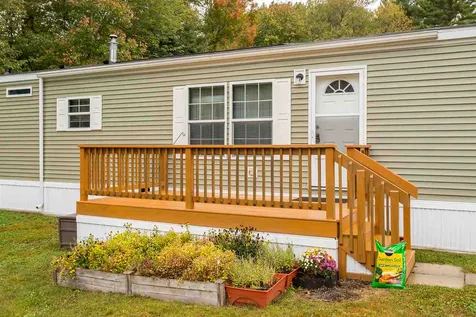 29 Colonial Village Somersworth NH 03878