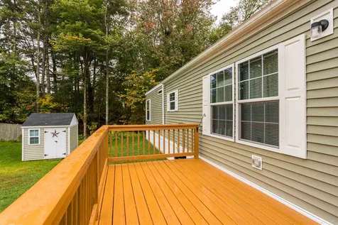 29 Colonial Village Somersworth NH 03878