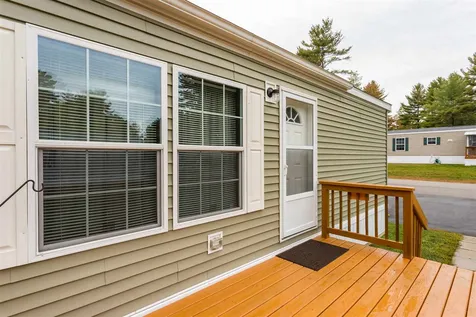 29 Colonial Village Somersworth NH 03878