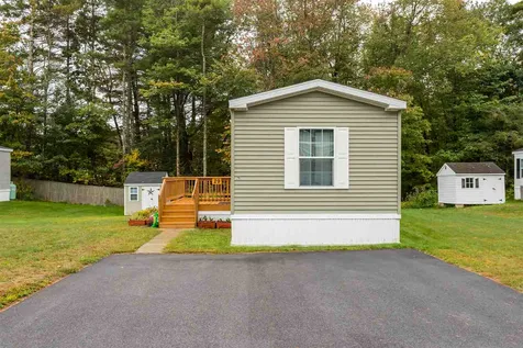 29 Colonial Village Somersworth NH 03878