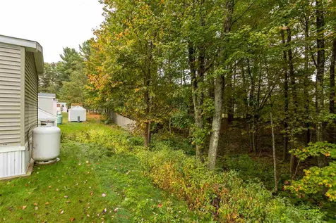 29 Colonial Village Somersworth NH 03878