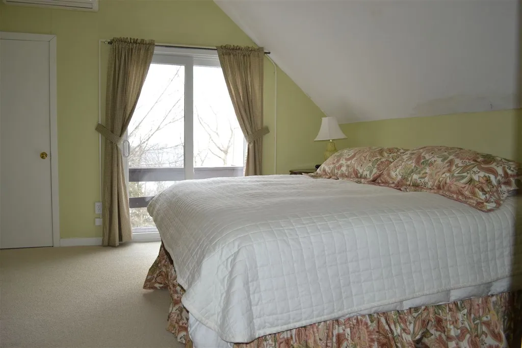 1221 Baker Turn Road Hartford VT 05059