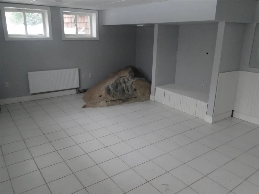 31 Shop Road Hill NH 03243