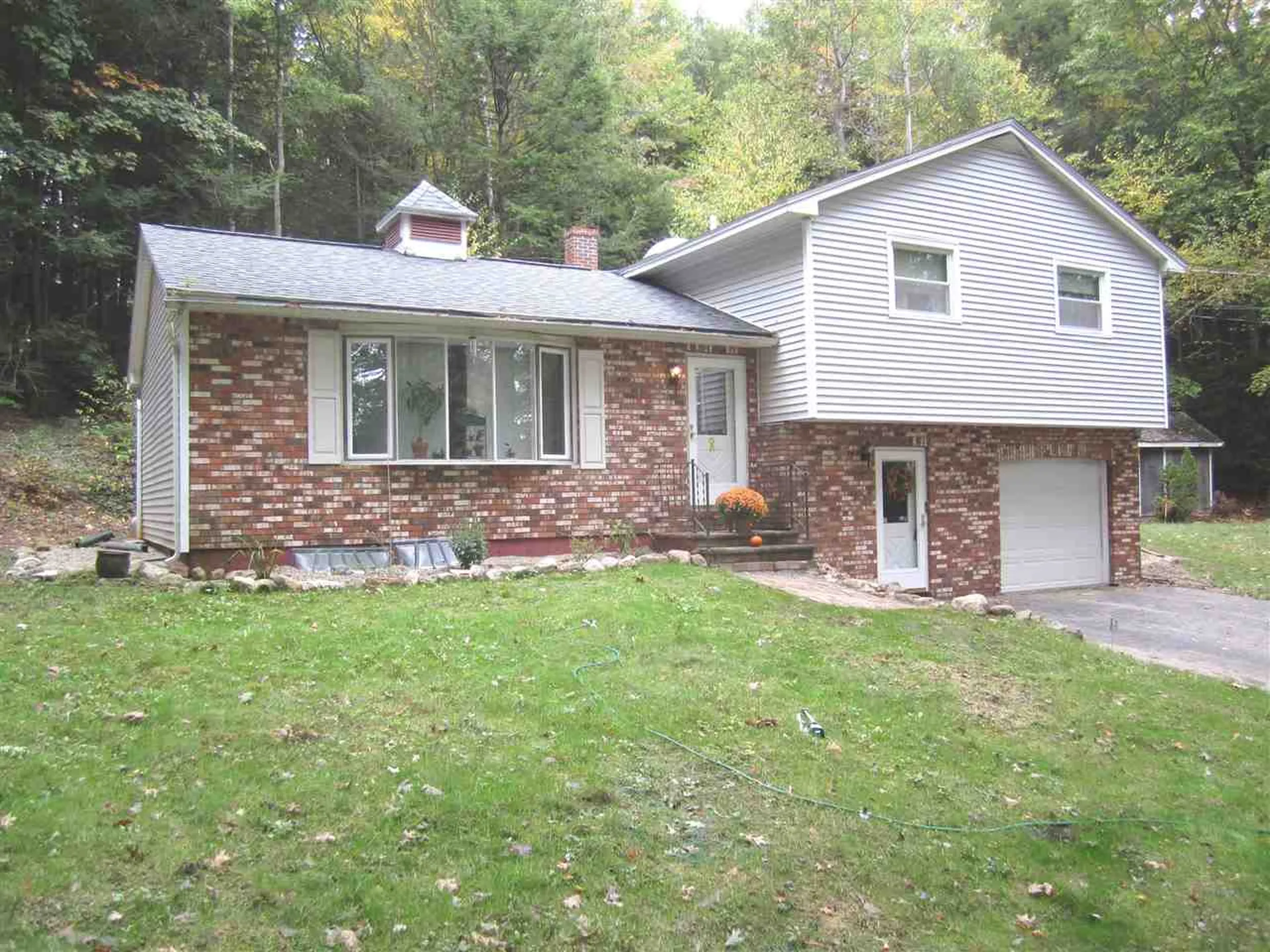 52 Gold Finch Road Goffstown NH 03045