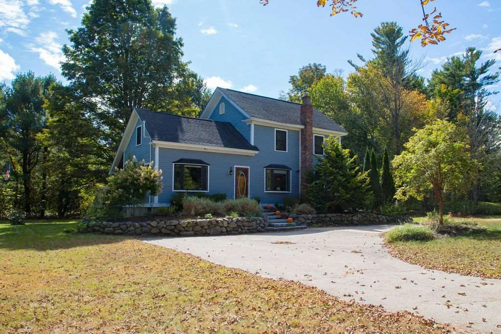 9 Mallego Road Barrington NH 03825