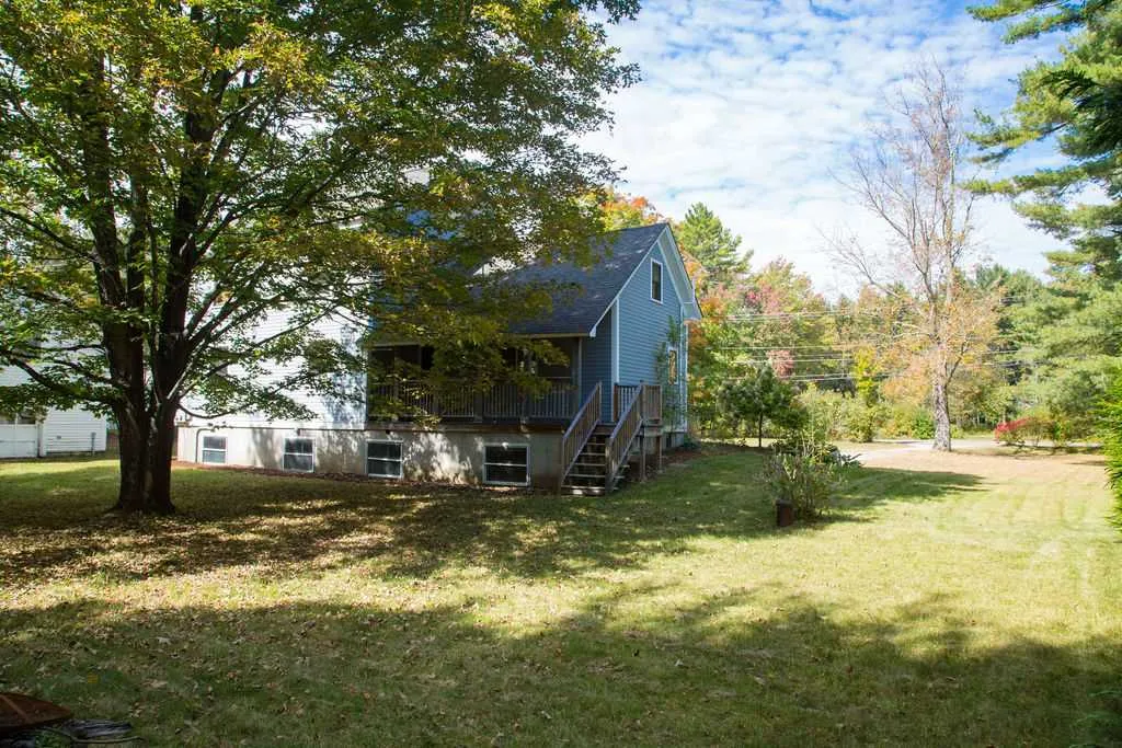 9 Mallego Road Barrington NH 03825
