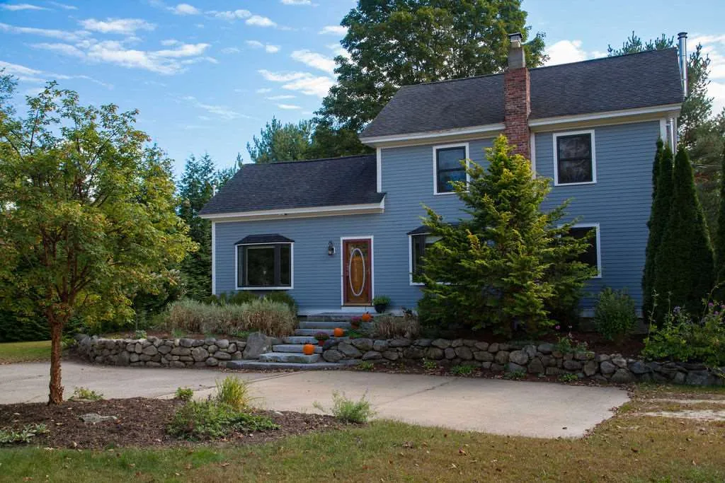 9 Mallego Road Barrington NH 03825