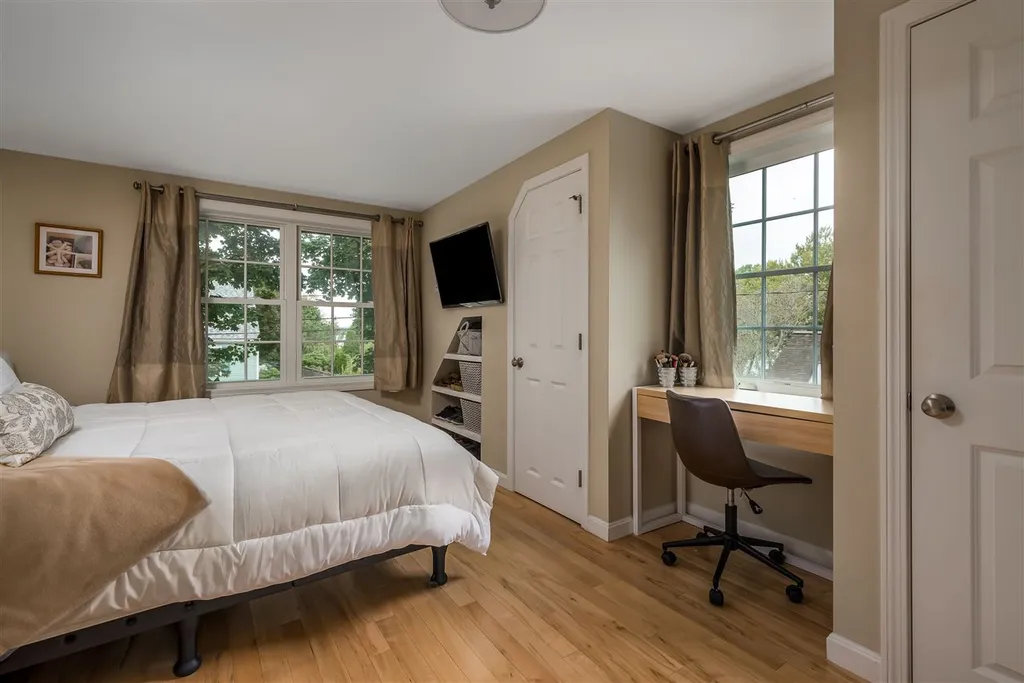 40 Riverview Road New Castle NH 03854