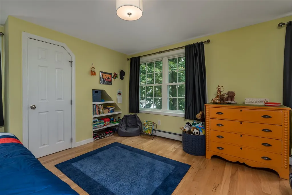 40 Riverview Road New Castle NH 03854