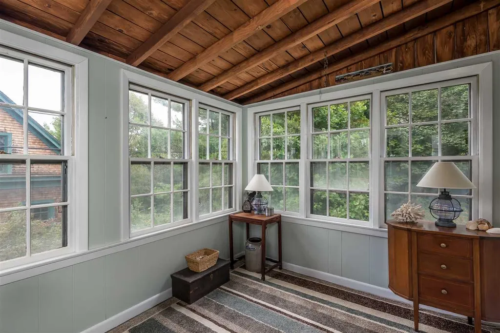 40 Riverview Road New Castle NH 03854