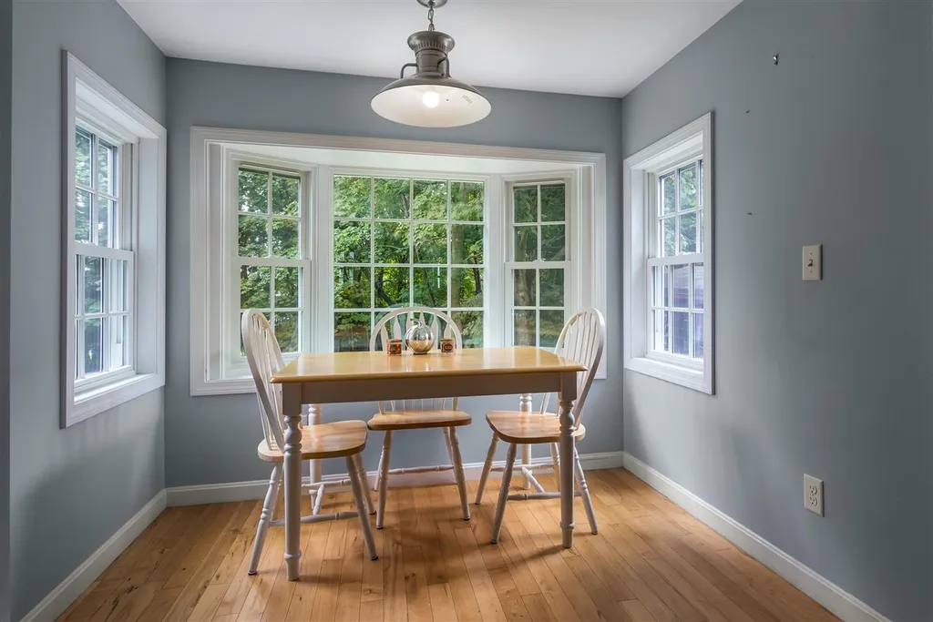 40 Riverview Road New Castle NH 03854