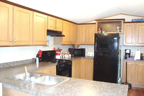 16 Goodwin Lane Canaan NH 03741