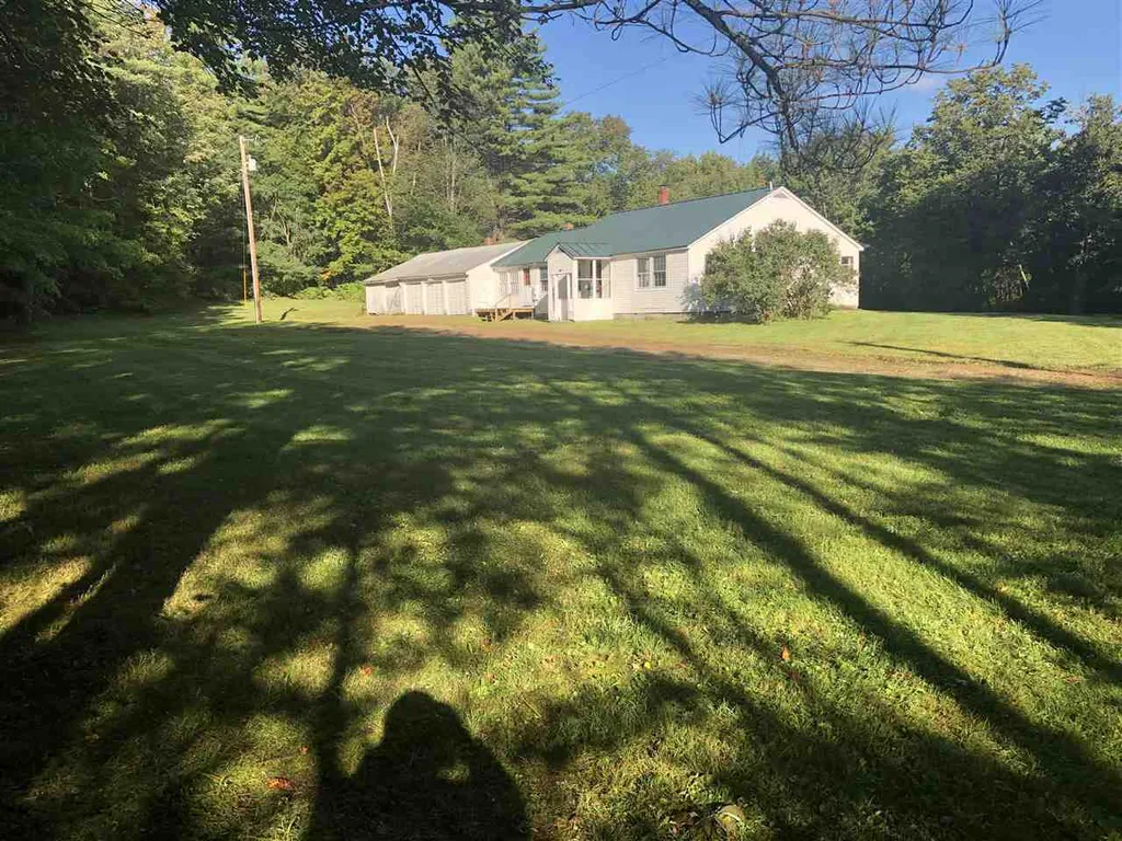 856 West Road Bradford NH 03221