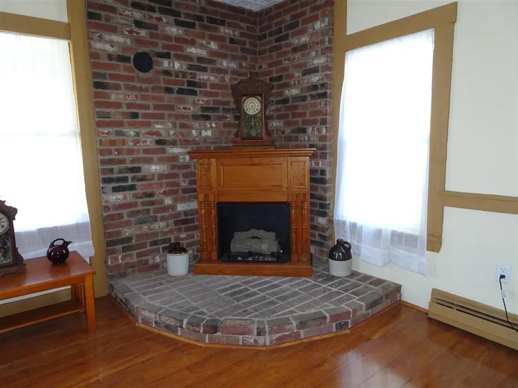 122 Island Street Keene NH 03431