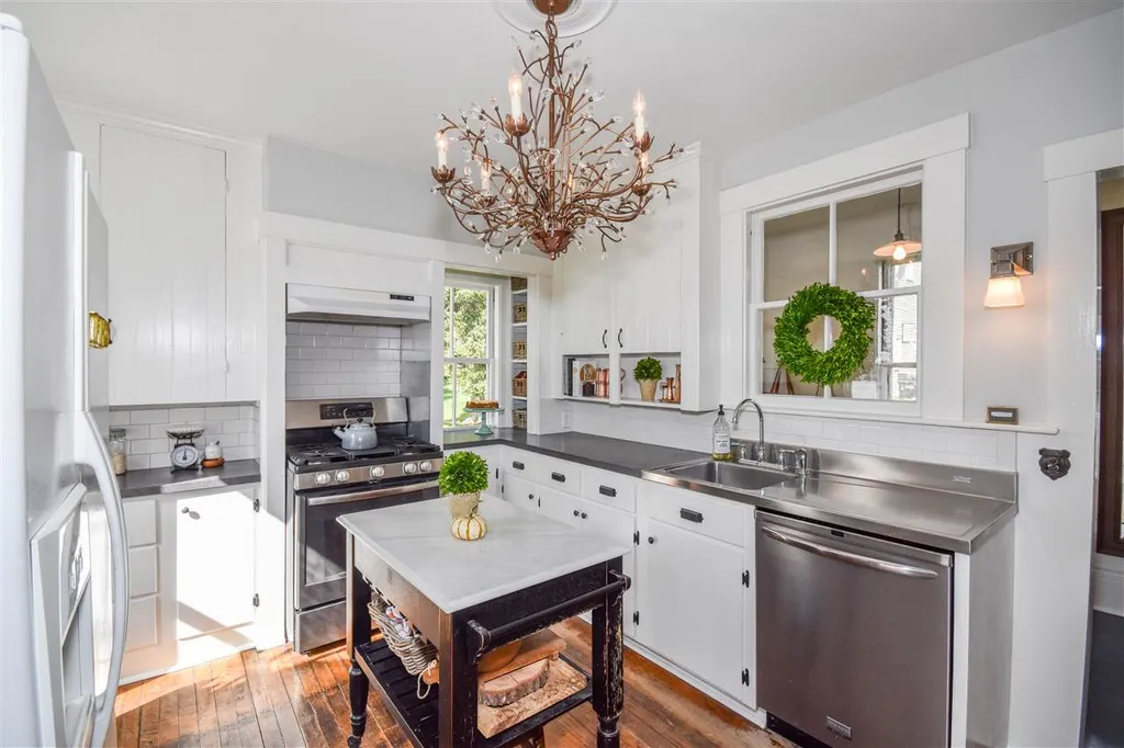 19 Rutland Street Dover NH 03820