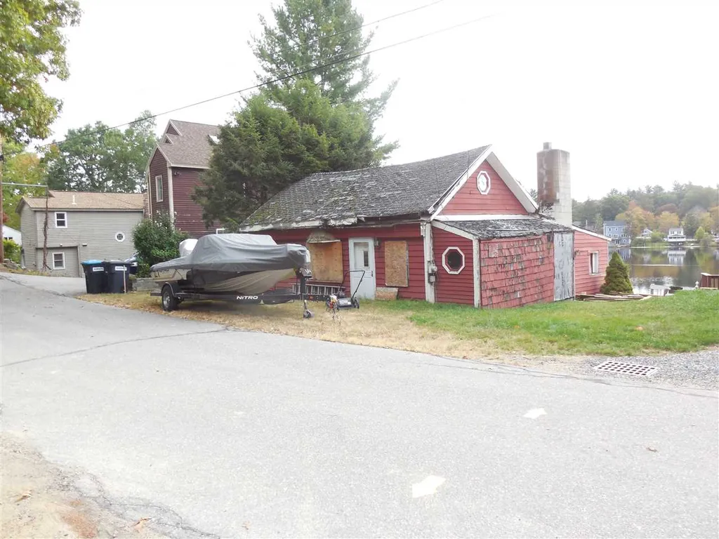 32 Doiron Road Windham NH 03087