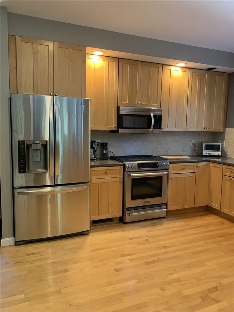 541 Bedford Road New Boston NH 03070