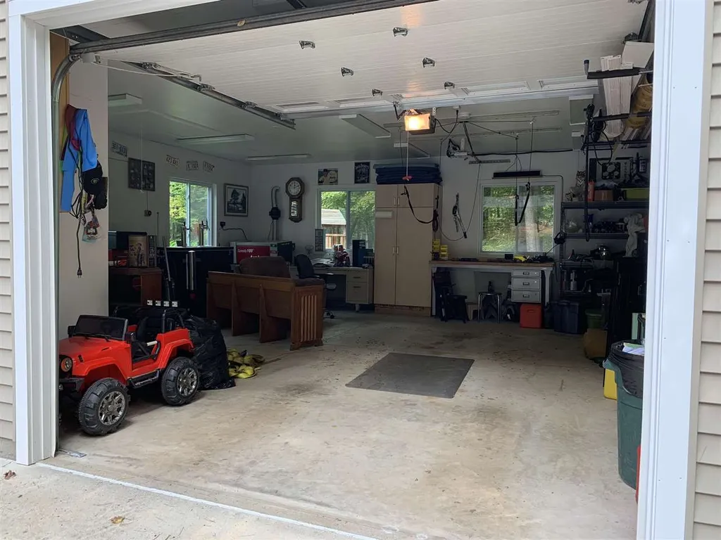 541 Bedford Road New Boston NH 03070