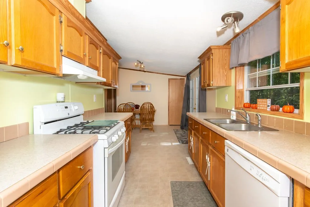 48 Sparrow Drive Barrington NH 03825