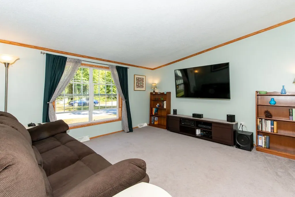 48 Sparrow Drive Barrington NH 03825