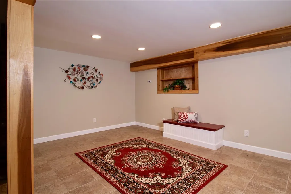 1093 East Hill Road Richmond VT 05477