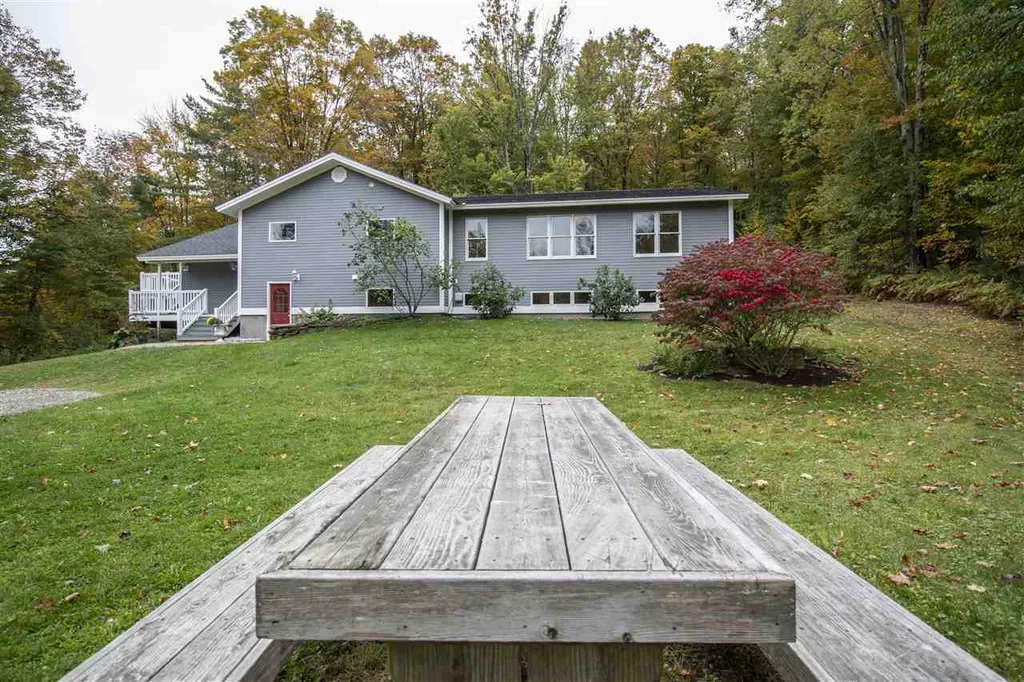 1093 East Hill Road Richmond VT 05477