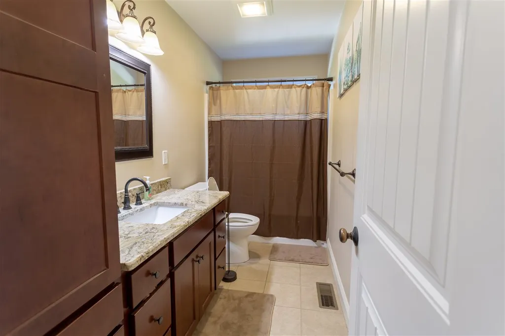 13 1st Street Sandown NH 03873