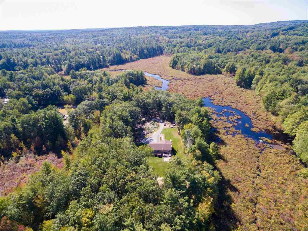 13 1st Street Sandown NH 03873