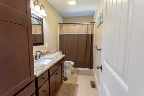 13 1st Street Sandown NH 03873