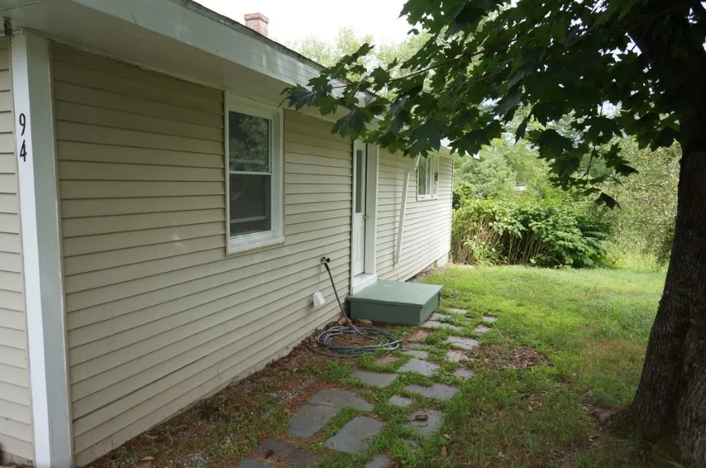 94 S Winchester Street Swanzey NH 03446