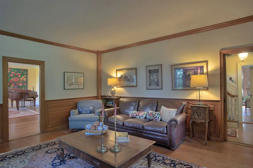33 Prospect Hill Road Walpole NH 03608