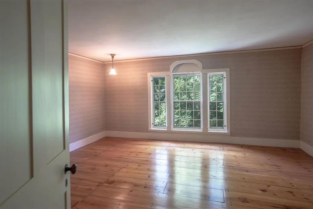 33 Prospect Hill Road Walpole NH 03608