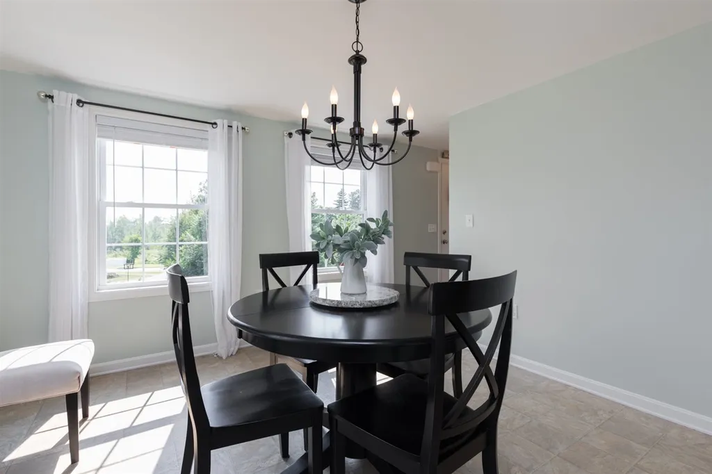 73 Hawthorne Circle Somersworth NH 03878