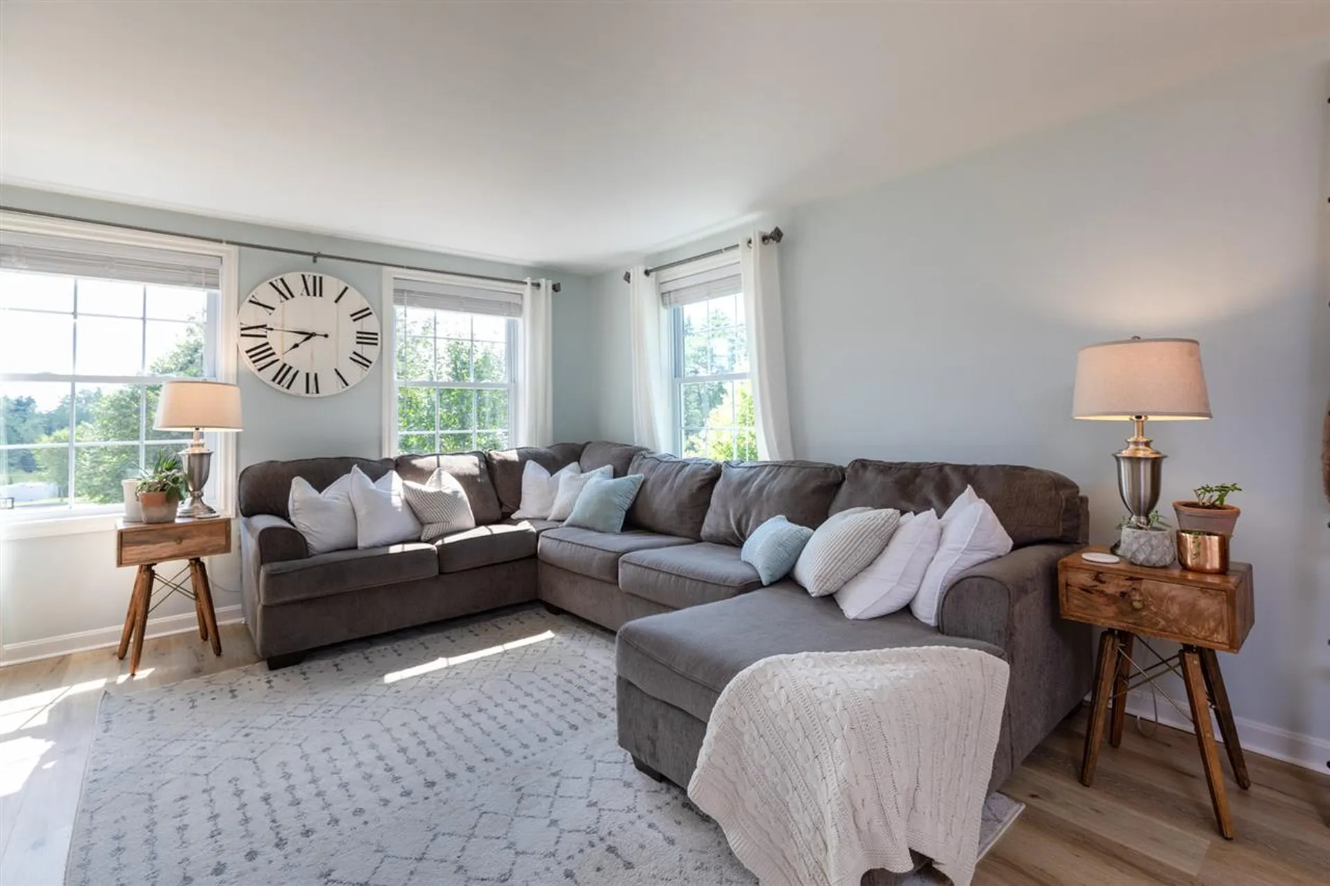 73 Hawthorne Circle Somersworth NH 03878