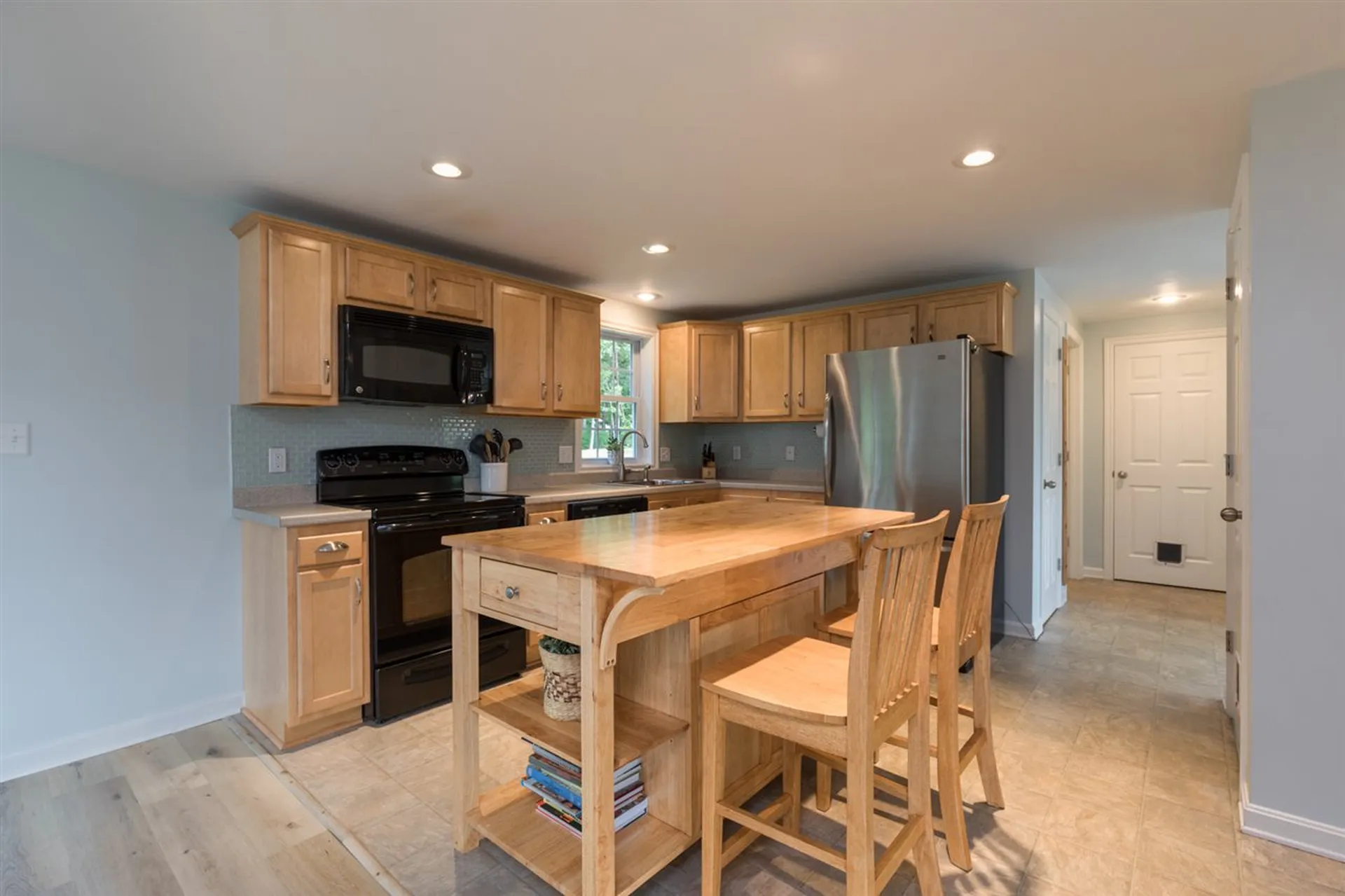 73 Hawthorne Circle Somersworth NH 03878