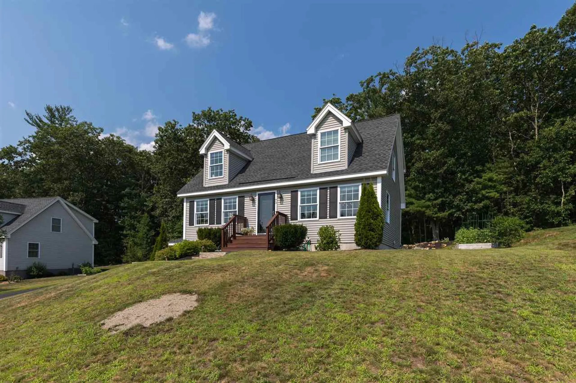 73 Hawthorne Circle Somersworth NH 03878