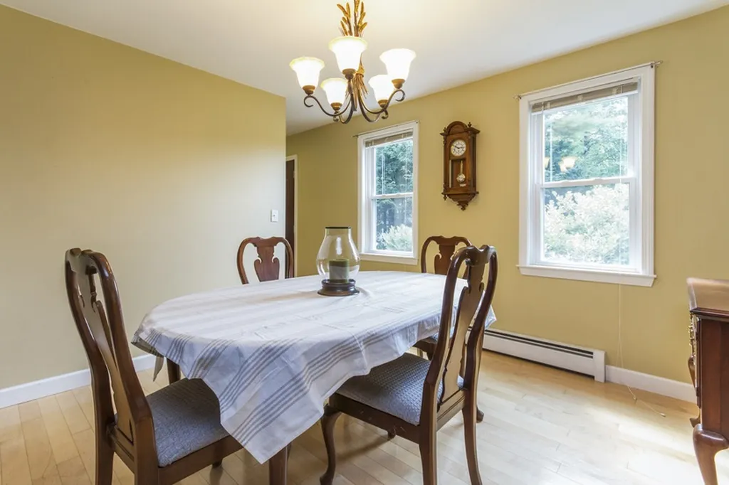 85 Highland Street Candia NH 03034