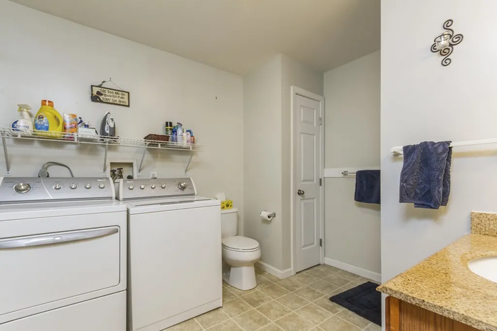 85 Highland Street Candia NH 03034