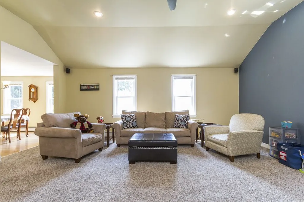 85 Highland Street Candia NH 03034